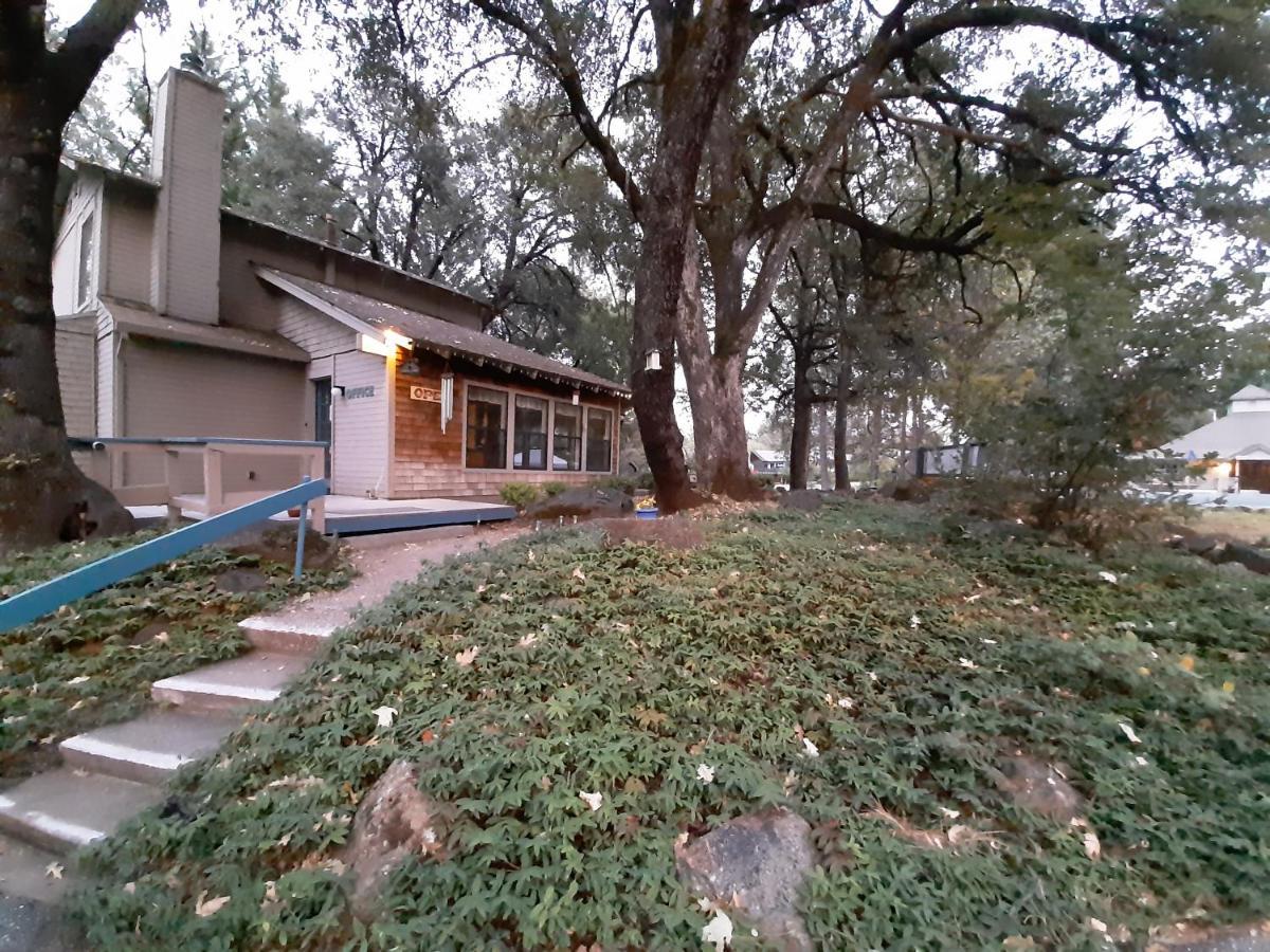 Alta Sierra Village Inn Grass Valley Exterior foto